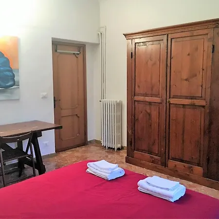 Clara Apartman *